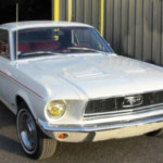 Peinture Mustang avec bandes déco